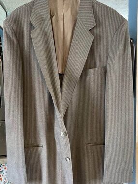 Men's Brown Pinstripe Sport Coat - Classic Single-Breasted Blazer